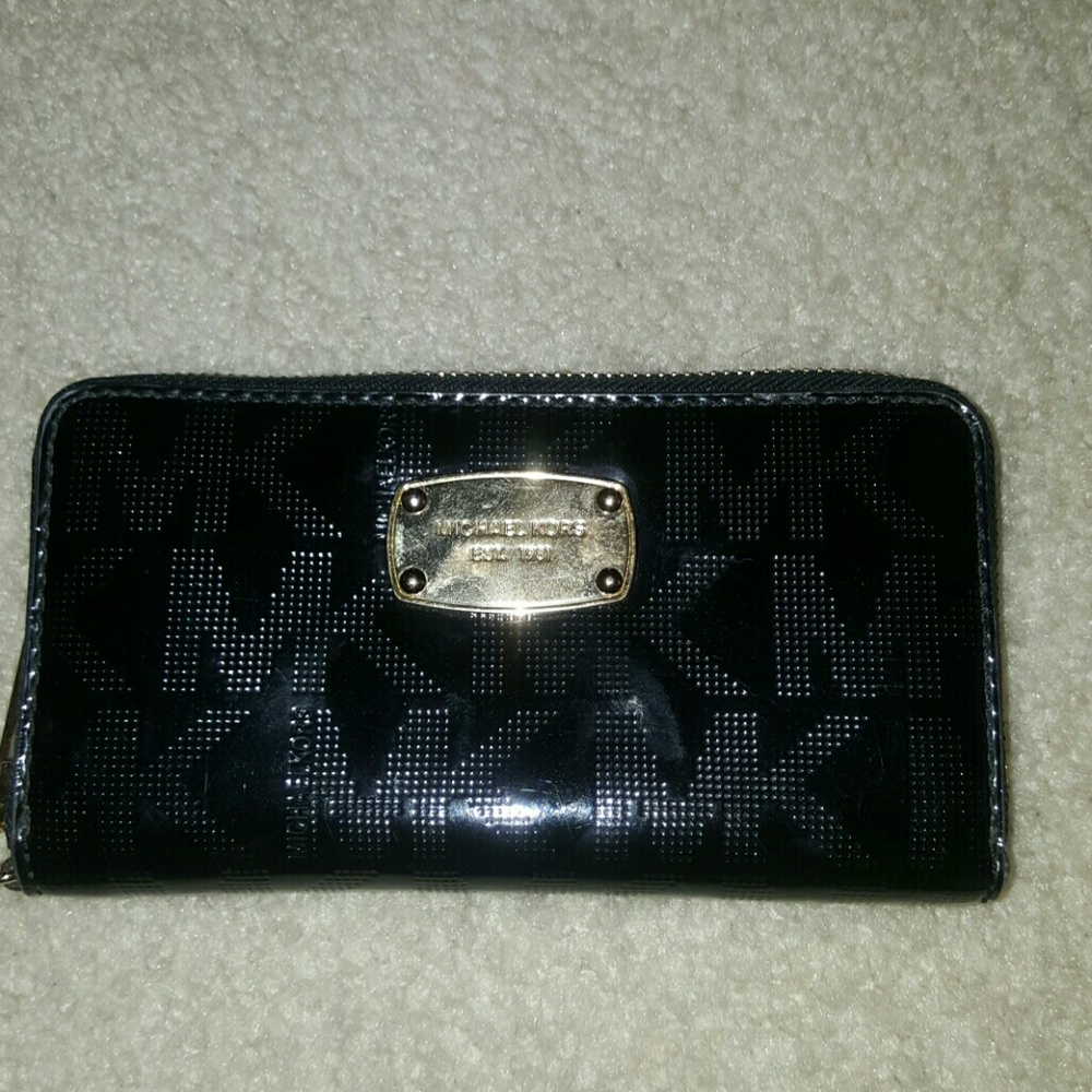 Michael Kors black leather wallet